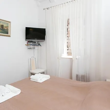 Antonikola Apartment